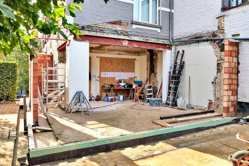 Do I Need a Surveyor If I Suspect Damage After Party Wall Work Banbury?